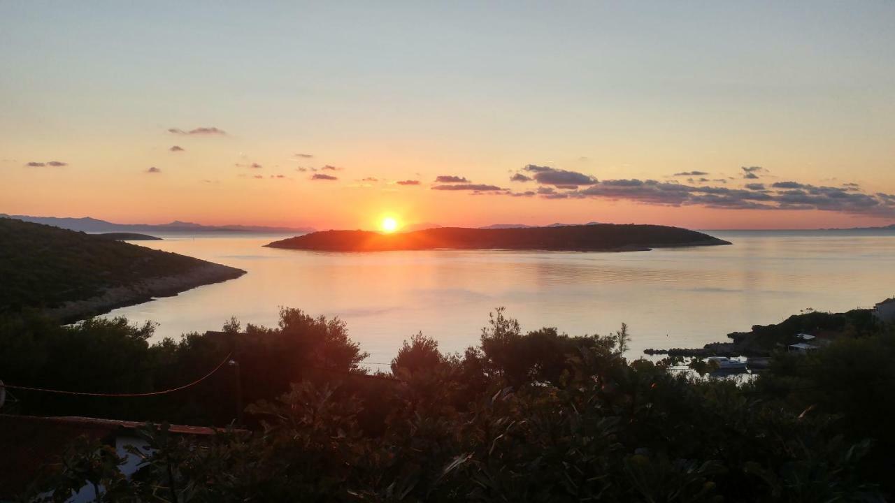 Sunrise Apartma *